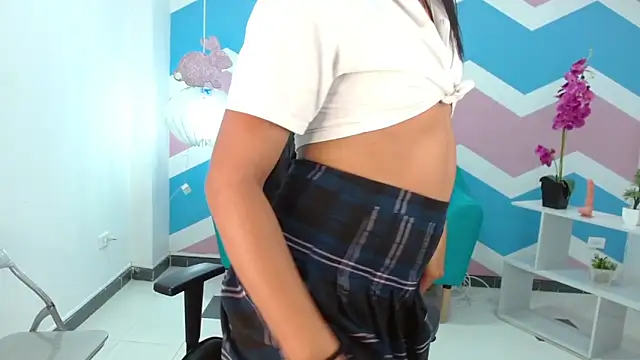 miss honey01 online show from 6, 3, 2025