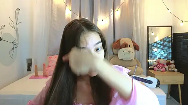 SERAFINA  online show from 4, 12, 2025