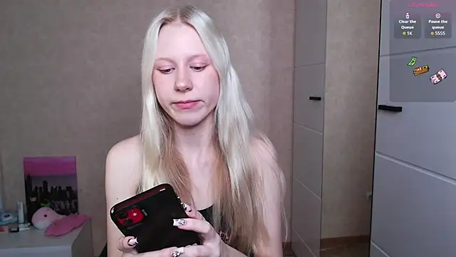 Snapshot of Mary_Kitty88 chatting on 28, 5, 2026 Mary Kitty88 online show from 28, 5, 2026