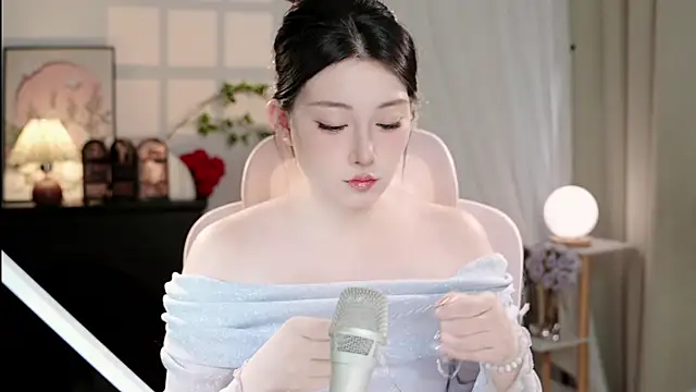 Dou-Dou-er online show from 10, 10, 2025