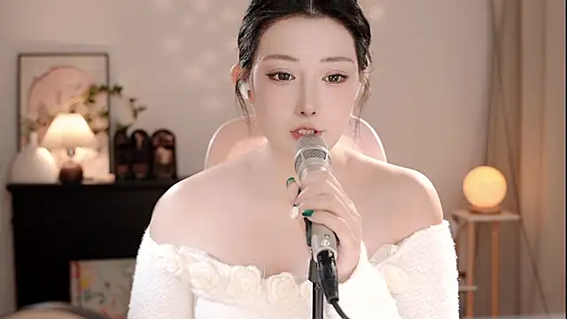 Dou-Dou-er online show from 10, 11, 2025