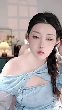 Dou-Dou-er online show from 4, 11, 2025