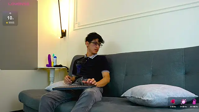 Cum hunters online show from 28, 2, 2025