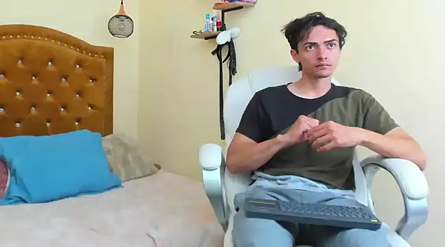 Uzcategui addams online show from 14, 1, 2025