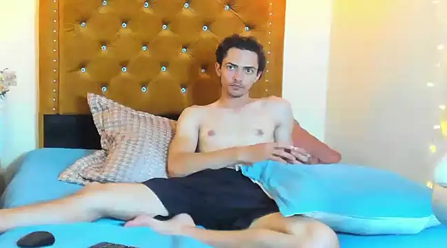 Uzcategui addams online show from 18, 1, 2025