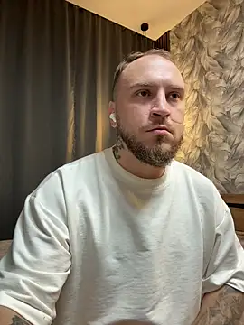 Snapshot of _XxX-XxX_ chatting on 7, 10, 2025 XxX-XxX online show from 7, 10, 2025