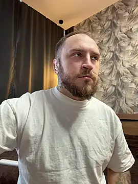 Snapshot of _XxX-XxX_ chatting on 29, 11, 2025 XxX-XxX online show from 29, 11, 2025