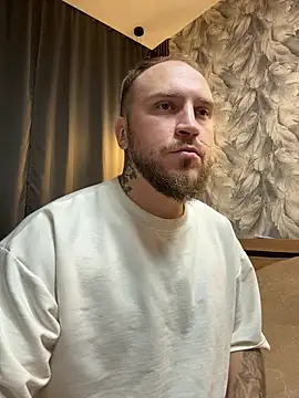 Snapshot of _XxX-XxX_ chatting on 14, 10, 2025 XxX-XxX online show from 14, 10, 2025