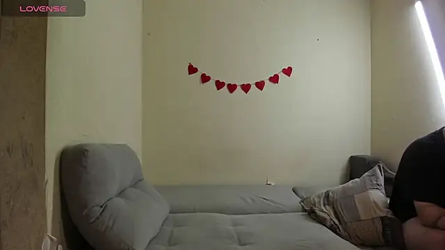 Browni Kiss online show from 13, 7, 2026