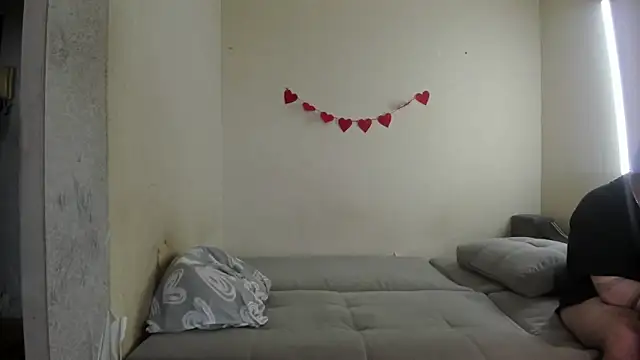 Browni Kiss online show from 10, 6, 2026