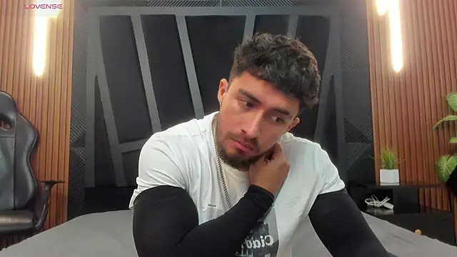 Brad Summer online show from 5, 11, 2025