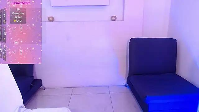 AishaHil online show from 13, 2, 2025