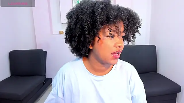 AishaHil online show from 31, 1, 2025