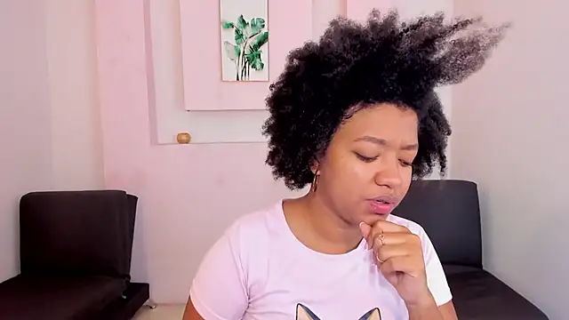 AishaHil online show from 26, 1, 2025