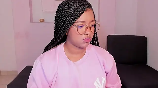 AishaHil online show from 19, 1, 2025