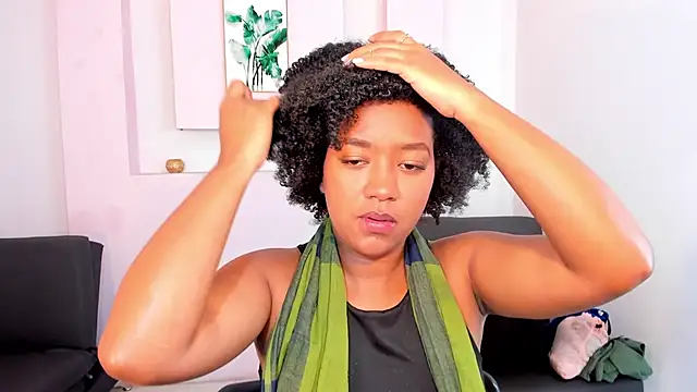 AishaHil online show from 27, 1, 2025