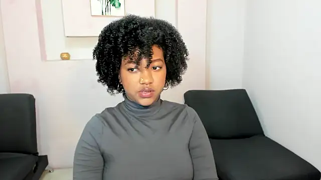 AishaHil online show from 25, 1, 2025