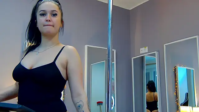 Eva Lovvia  online show from 18, 3, 2025