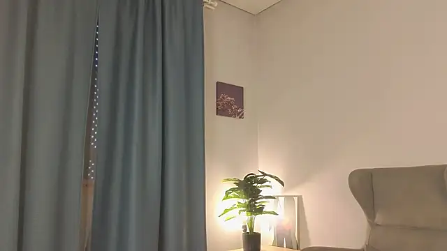 too sexxxy online show from 23, 4, 2026