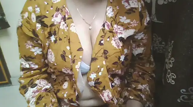 Lovely Sreya online show from 17, 2, 2025