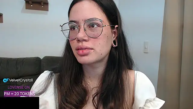 crystalll room online show from 24, 9, 2025