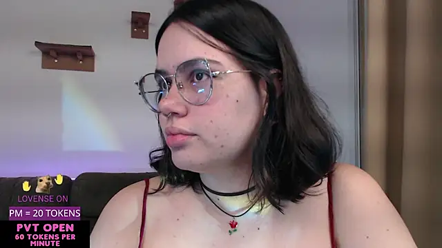 crystalll room online show from 14, 5, 2026