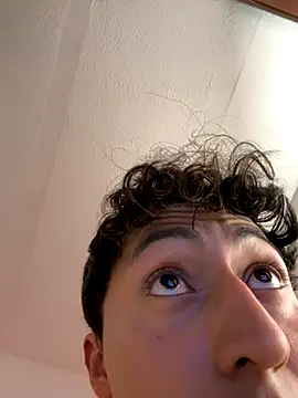 Snapshot of darkdesire_01 chatting on 24, 10, 2025 darkdesire 01 online show from 24, 10, 2025