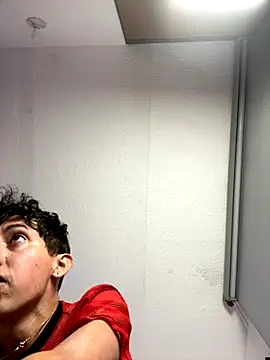 Snapshot of darkdesire_01 chatting on 21, 11, 2025 darkdesire 01 online show from 21, 11, 2025