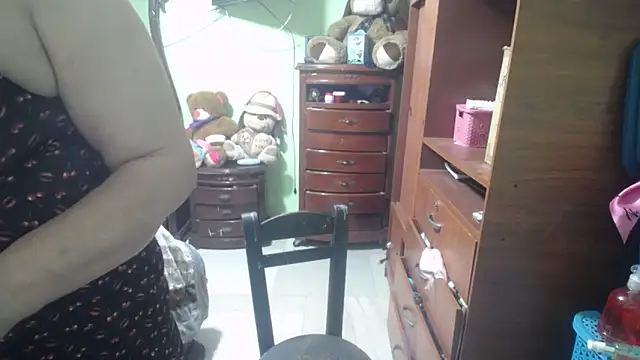 jazmin mature  online show from 13, 10, 2025