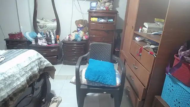 jazmin mature  online show from 12, 3, 2026