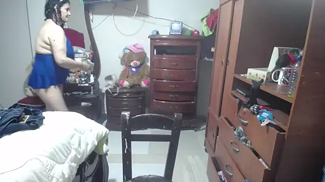 jazmin mature  online show from 21, 12, 2025