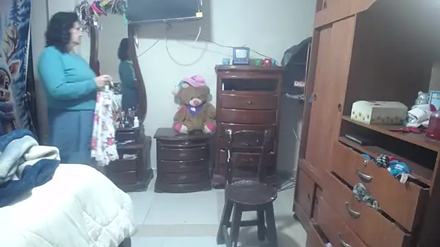 jazmin mature  online show from 20, 12, 2025