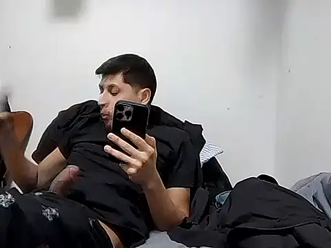 PerroDemonioHot online show from 15, 2, 2026