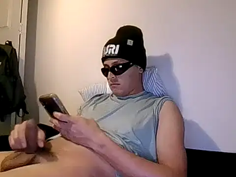 PerroDemonioHot online show from 4, 2, 2025