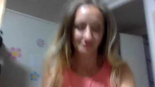 Snapshot of hunybunz69 chatting on 20, 6, 2026 hunybunz69 online show from 20, 6, 2026