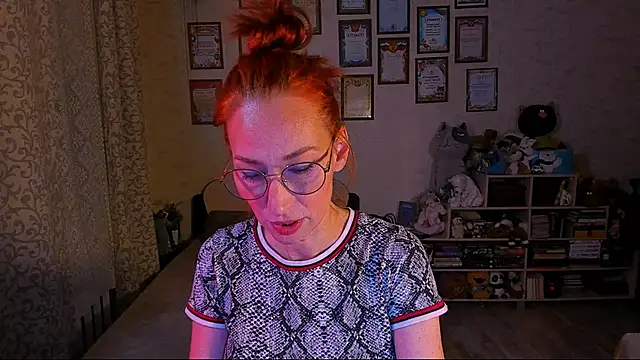 red rocco online show from 25, 2, 2025