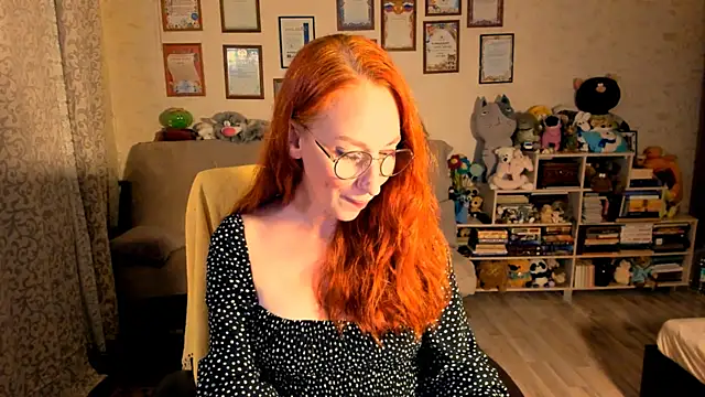 red rocco online show from 4, 10, 2025