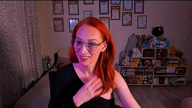 red rocco online show from 5, 3, 2025