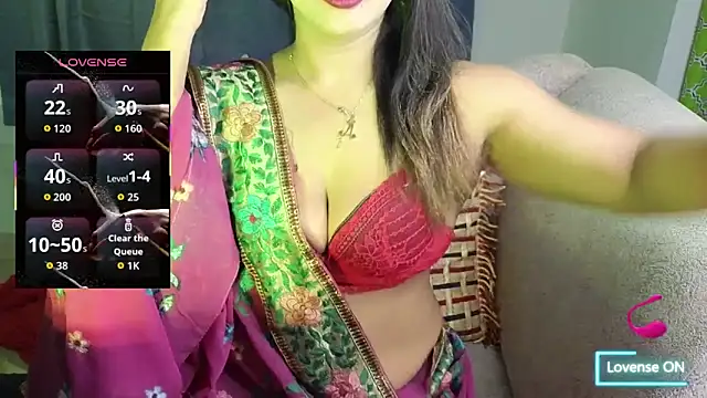 Snapshot of Bengali_Cute_Girl chatting on 17, 10, 2025 Bengali Cute Girl online show from 17, 10, 2025