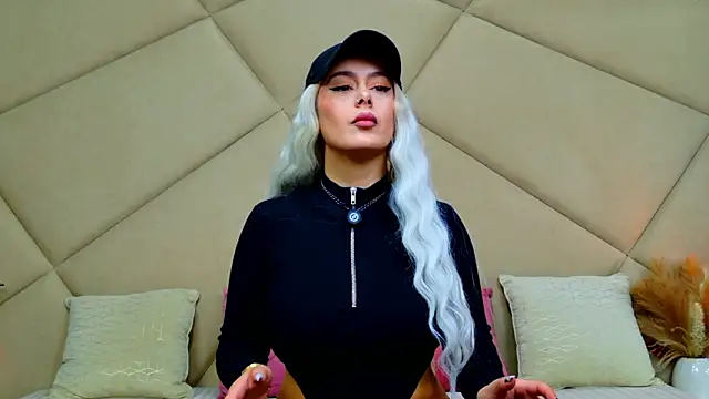 ChloeFrost online show from 9, 2, 2026