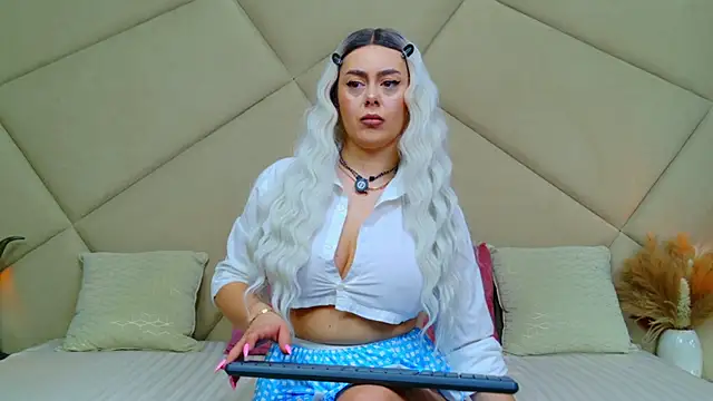 ChloeFrost online show from 11, 2, 2026