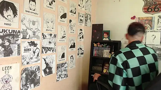 Snapshot of Mickey_Magic chatting on 8, 3, 2025 Mickey Magic online show from 8, 3, 2025