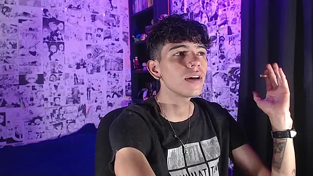 Snapshot of Mickey_Magic chatting on 23, 11, 2025 Mickey Magic online show from 23, 11, 2025