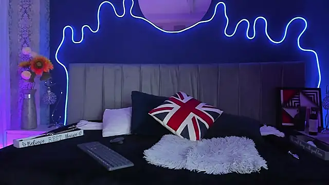 JeanneSabatier online show from 12, 2, 2026