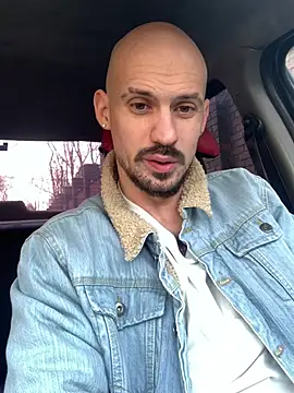 AssHunter4k online show from 22, 3, 2025