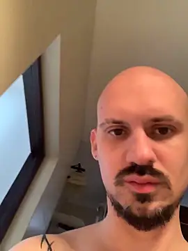 AssHunter4k online show from 23, 4, 2026