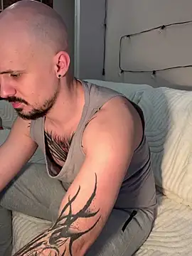 AssHunter4k online show from 10, 2, 2026