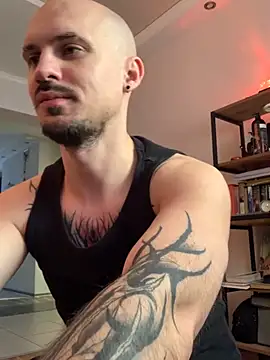 AssHunter4k online show from 26, 11, 2025