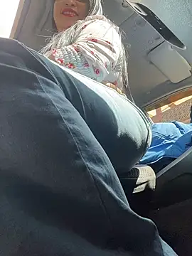 Miia Jazmin online show from 12, 11, 2025