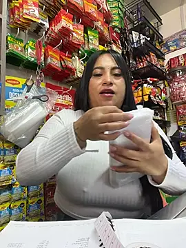 Miia Jazmin online show from 28, 11, 2025